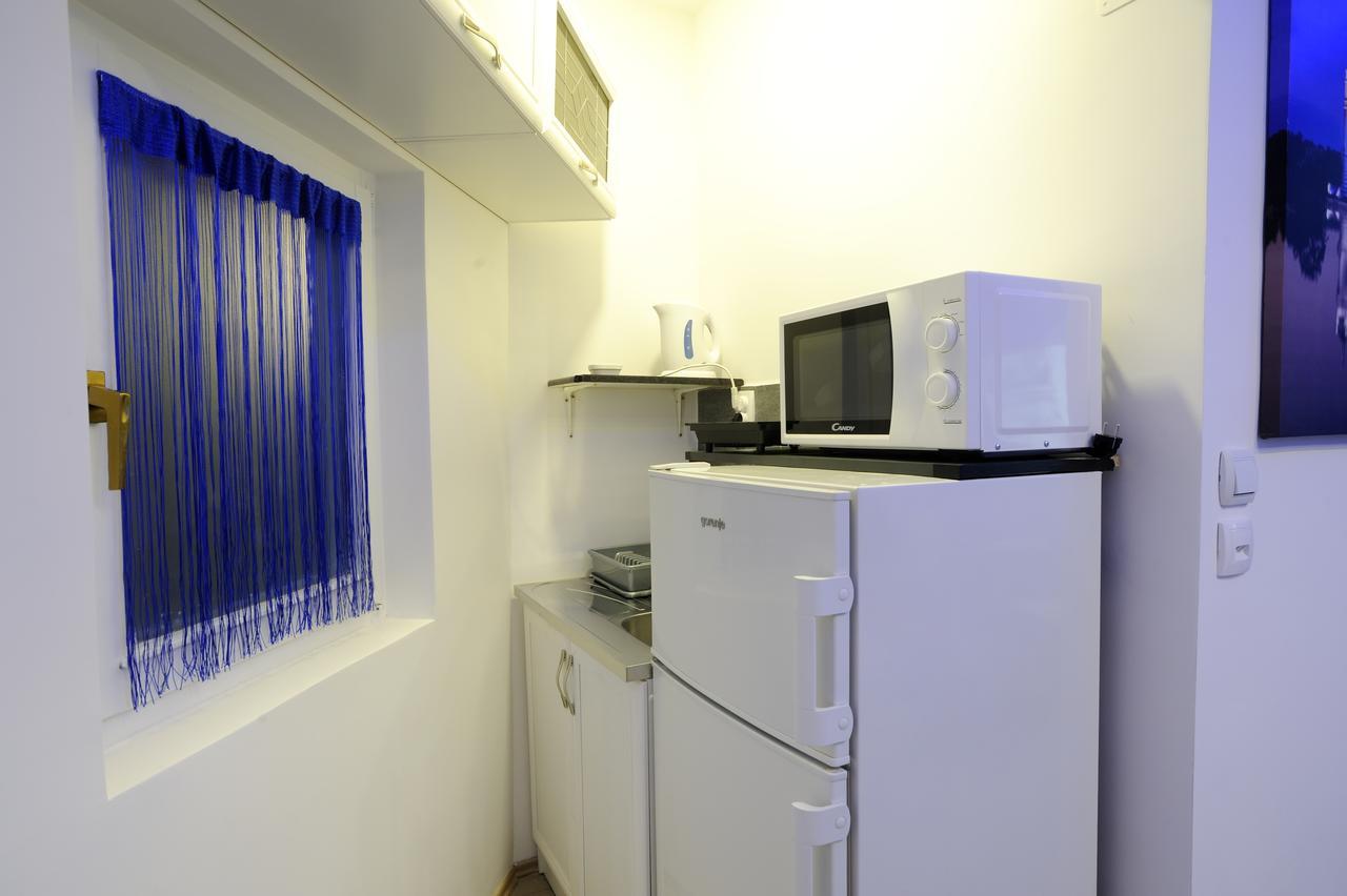 Apartment Rinaldi Lux Belgrado Esterno foto