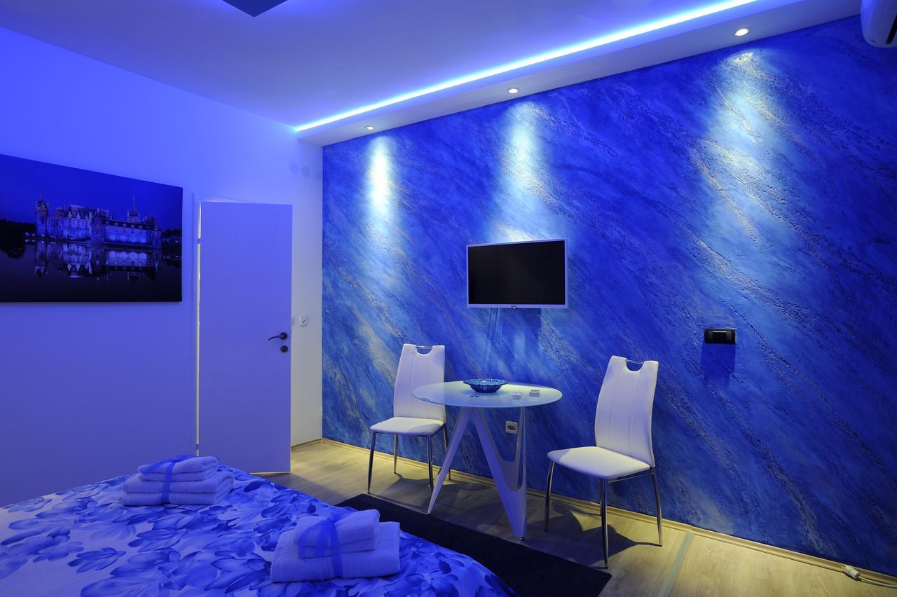 Apartment Rinaldi Lux Belgrado Esterno foto