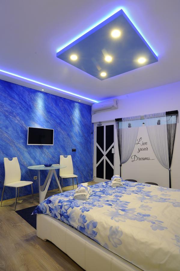 Apartment Rinaldi Lux Belgrado Esterno foto